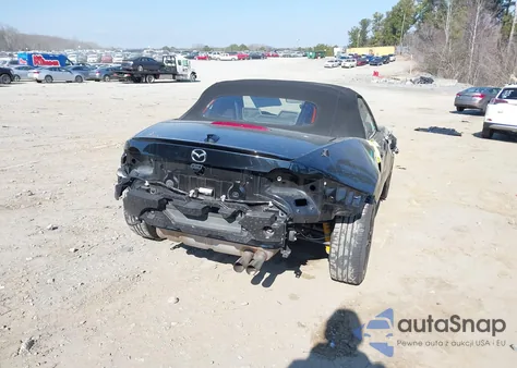 2021 Mazda Mx-5 Miata Club z USA, uszkodzony, nr VIN JM1NDAC70M0459947